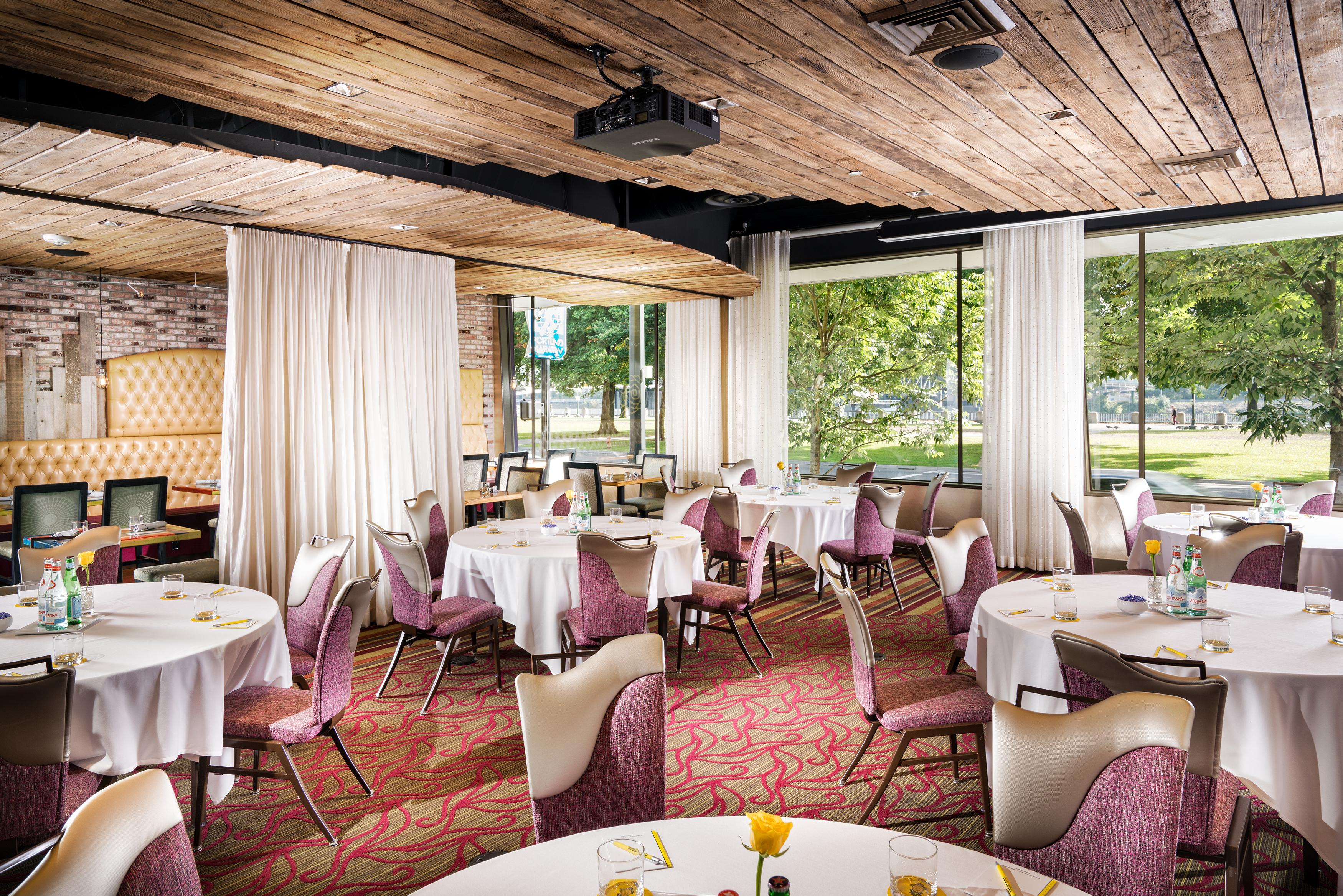 Staypineapple, Hotel Rose, Downtown Portland Exterior foto